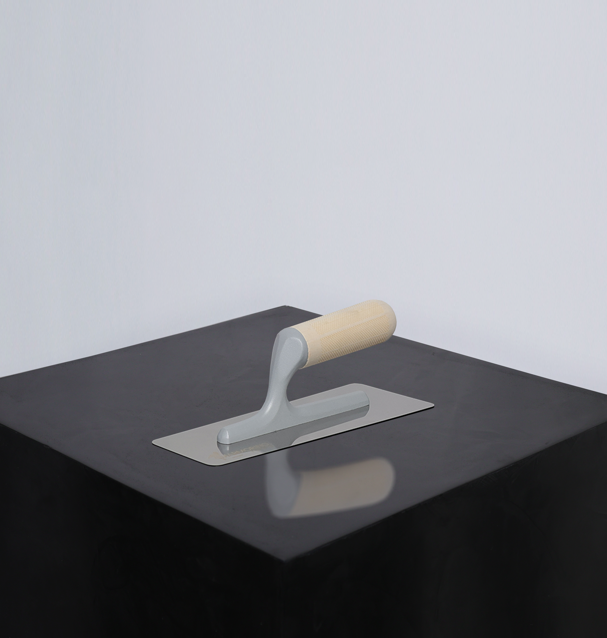 X Trowel - Stainless Steel Venetian Plastering Trowel With Wooden Handle