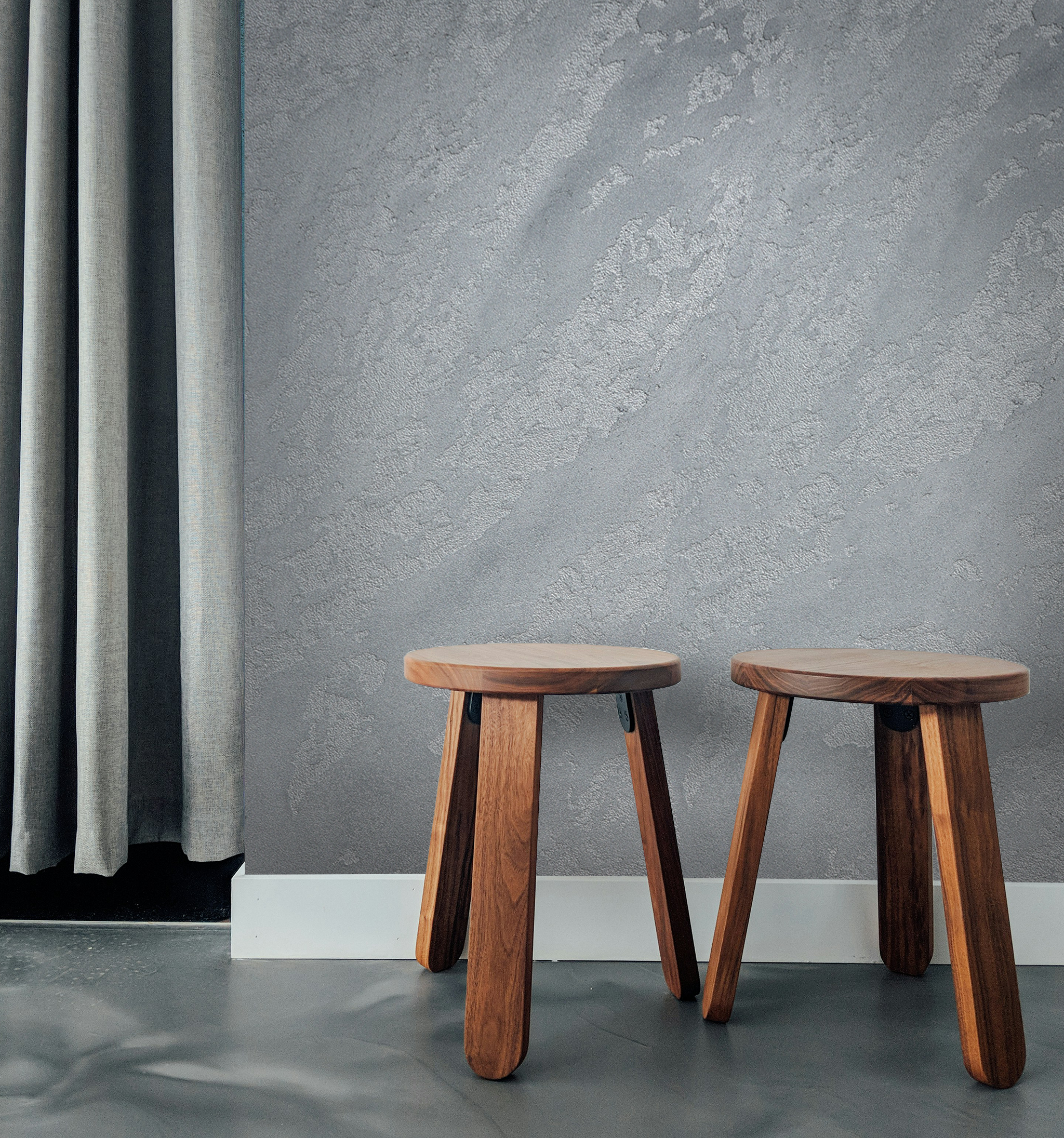 Priamo - Roxidan + Forma Composition